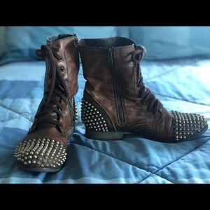Steve Madden Brown Studded Boots